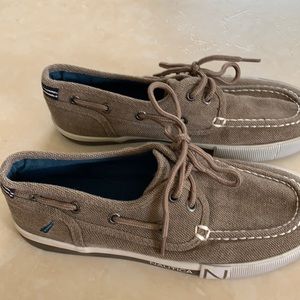 Nautica youth shoes